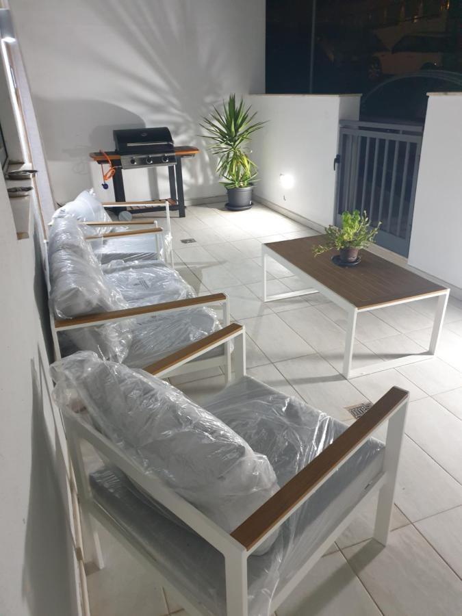 A New Ground Floor Maisonette - Mellieha Bay Is-Sellum Bagian luar foto